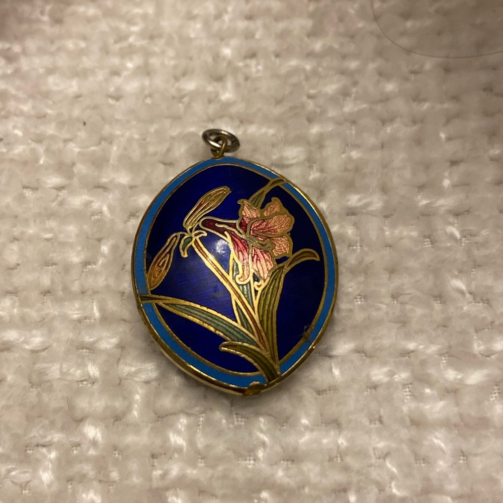 Vintage Enamel Cloisonné Day Lily Necklace Pendant